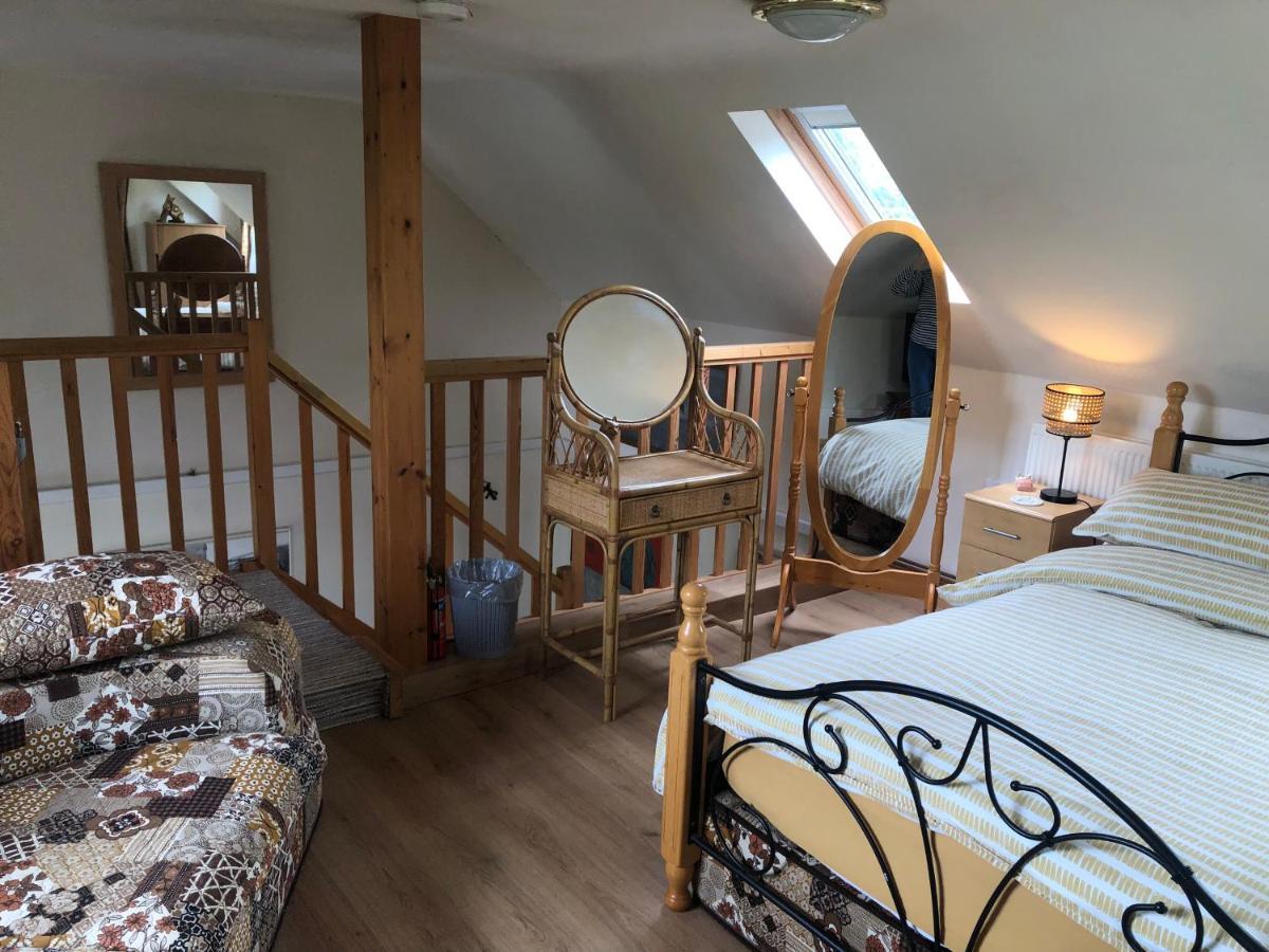 Lake View Romantic Retreat 阿伯里斯特威斯 外观 照片